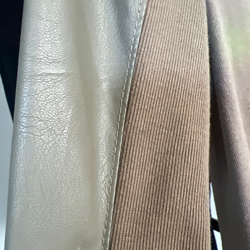 Jacket - Picture 4 of 4